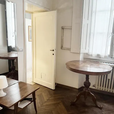 In The Old Town Of 公寓 *